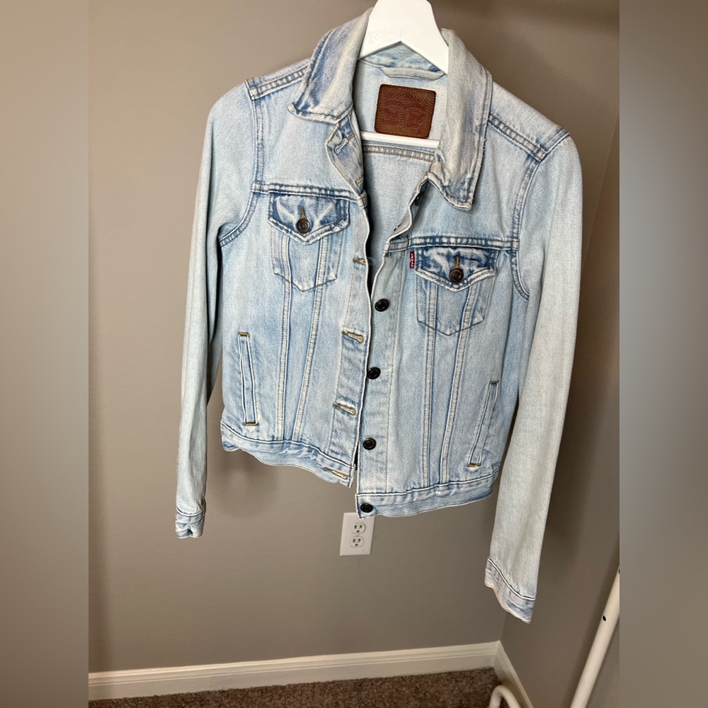Levi’s Denim Trucker Jacket Light Denim